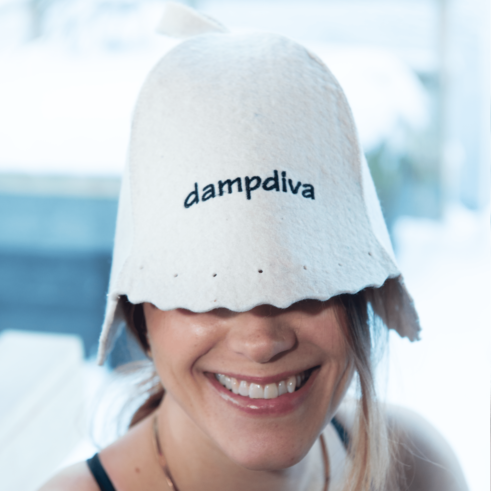 dampdiva - Badstuhatt - glovæm
