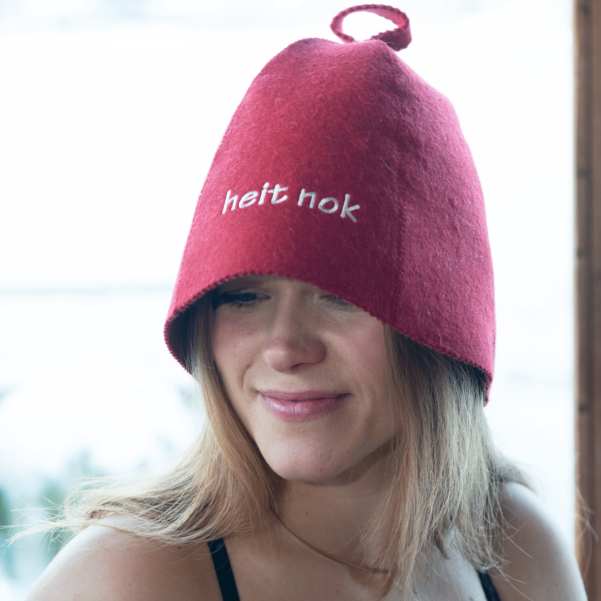 heit nok - Badstuhatt - glovæm